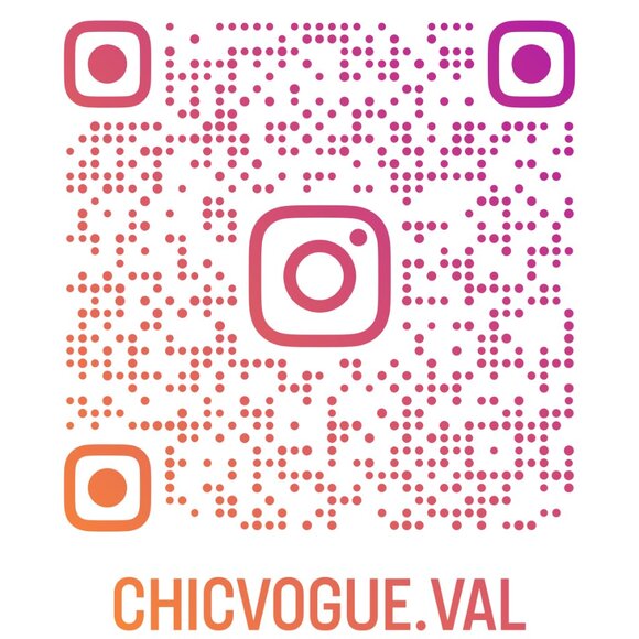 Hey fashion lovers! I'm Valentina, owner of @chicvogue ☺️ - Picture 2 of 2